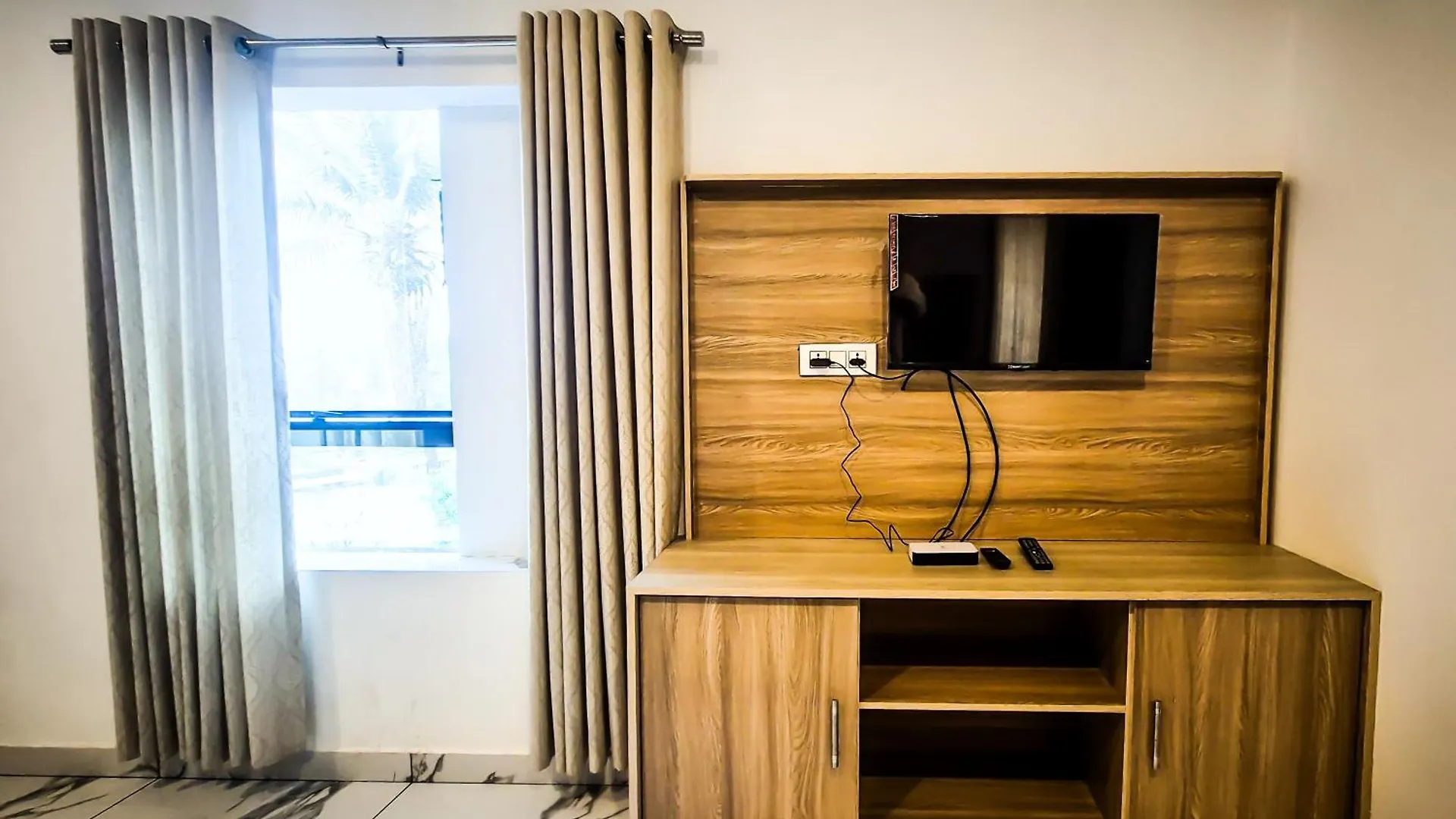 Lodge Nimna Residency Villa Maraiyūr